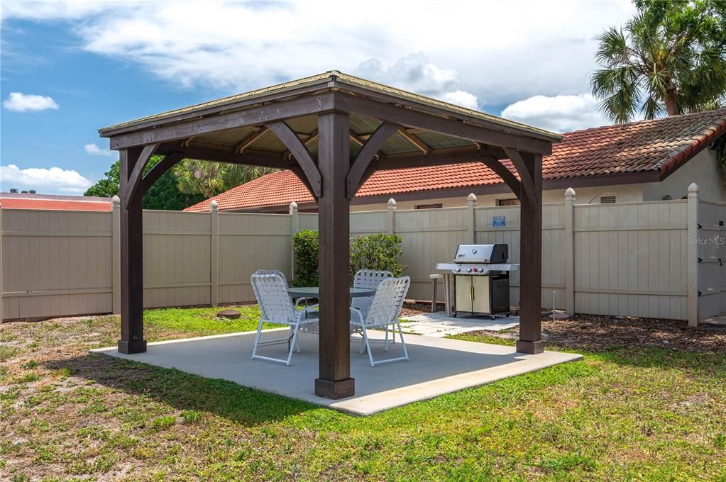 待售: $119,500 (2 贝兹, 2 浴室, 1088 平方英尺)