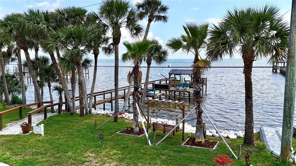 En Venta: $1,395,000 (4 camas, 3 baños, 2921 Pies cuadrados)