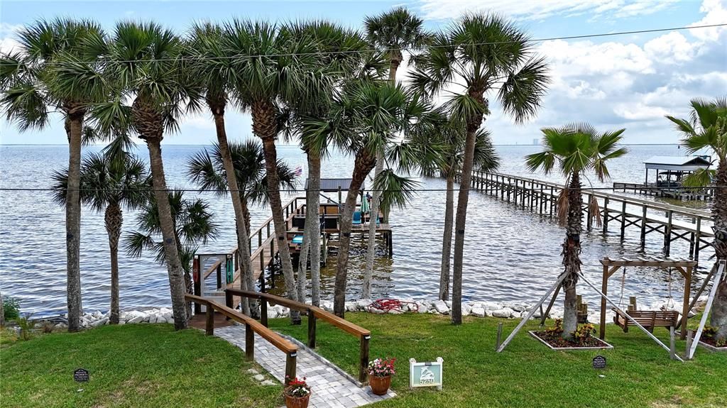 En Venta: $1,395,000 (4 camas, 3 baños, 2921 Pies cuadrados)