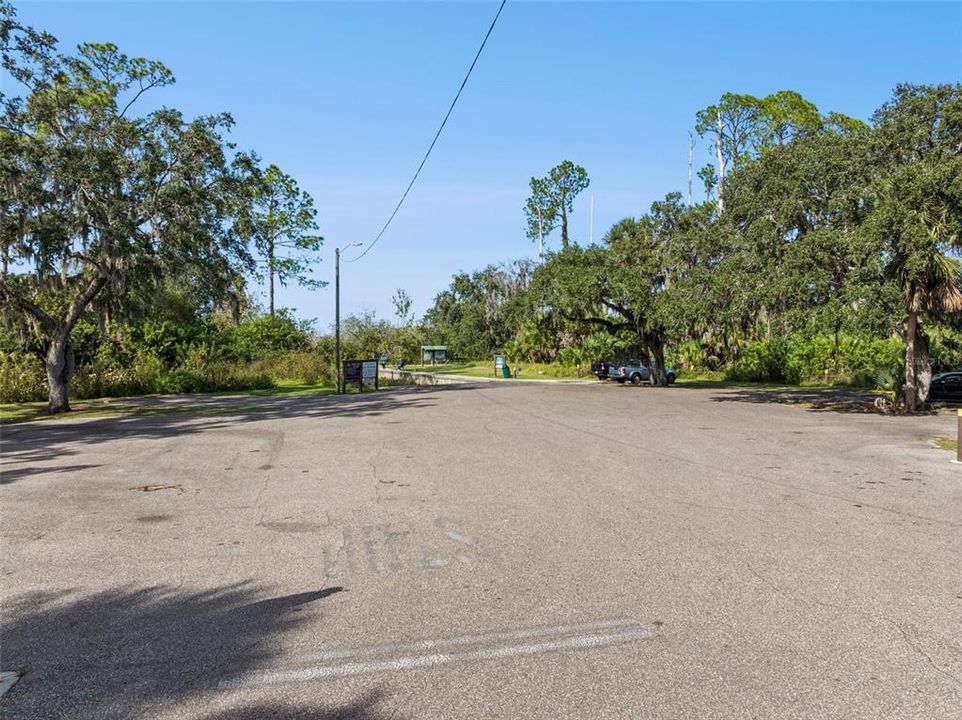 合同活跃: $329,000 (3 贝兹, 2 浴室, 1697 平方英尺)