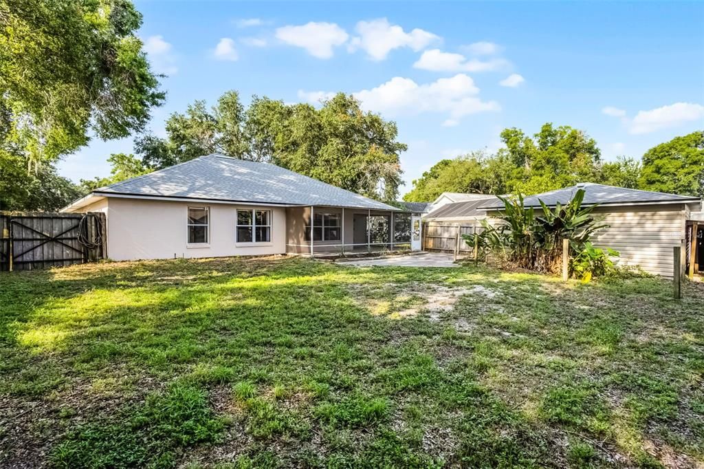 合同活跃: $329,000 (3 贝兹, 2 浴室, 1697 平方英尺)