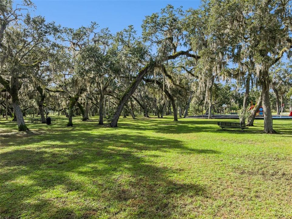 合同活跃: $329,000 (3 贝兹, 2 浴室, 1697 平方英尺)