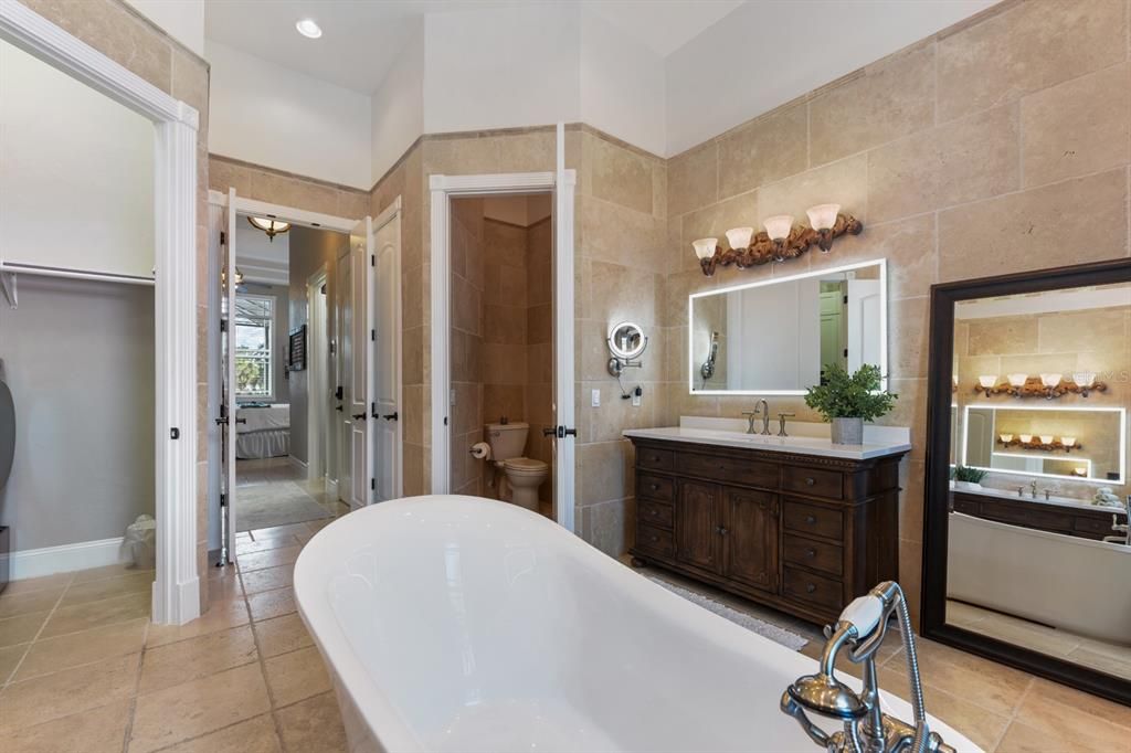 For Sale: $1,475,000 (3 beds, 3 baths, 3481 Square Feet)