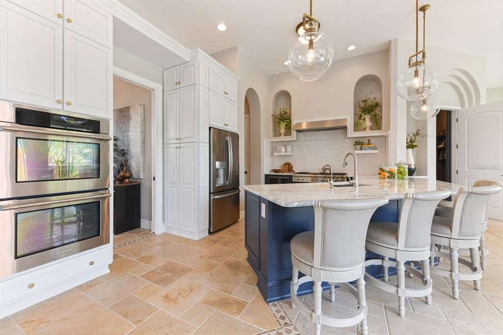 For Sale: $1,475,000 (3 beds, 3 baths, 3481 Square Feet)