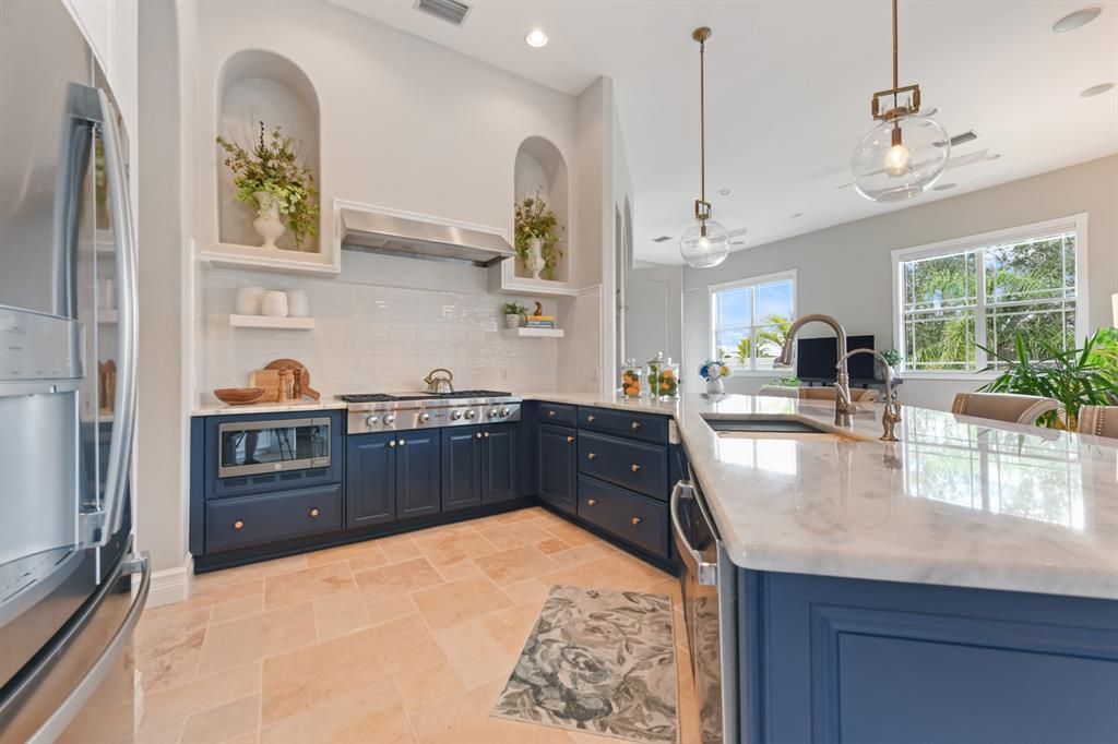 For Sale: $1,475,000 (3 beds, 3 baths, 3481 Square Feet)