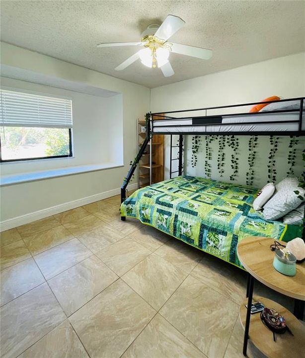 出租: $3,500 (3 贝兹, 2 浴室, 2152 平方英尺)