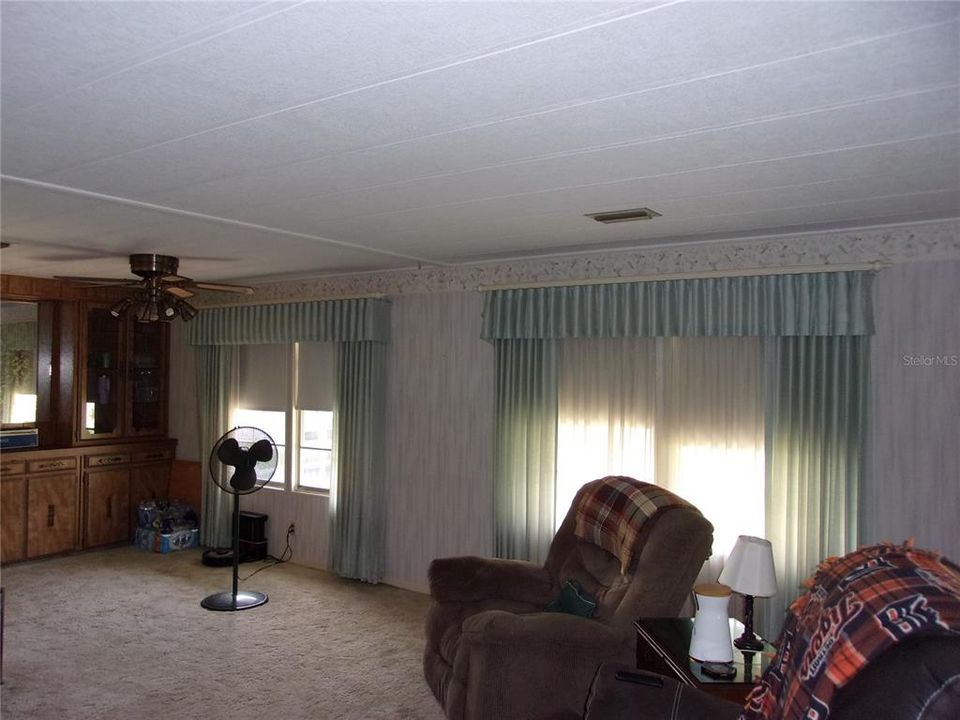 待售: $139,000 (2 贝兹, 2 浴室, 1338 平方英尺)