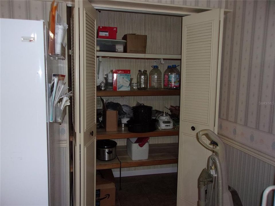 待售: $139,000 (2 贝兹, 2 浴室, 1338 平方英尺)