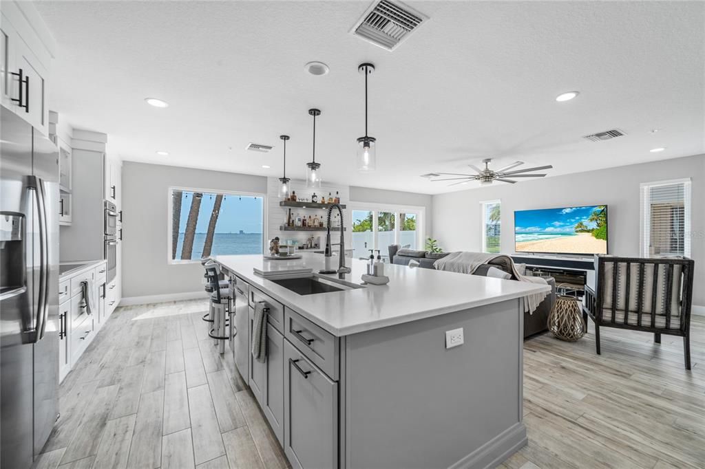 На продажу: $1,390,000 (0 спален, 0 ванн, 3451 Квадратных фут)