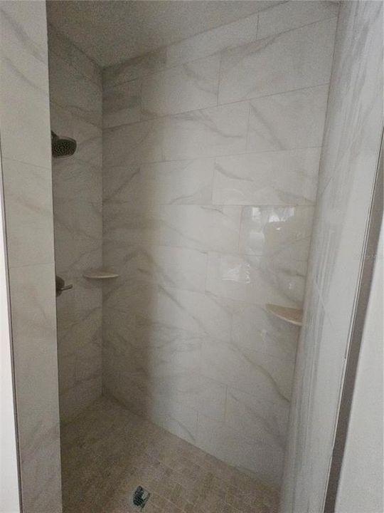 待售: $179,900 (1 贝兹, 1 浴室, 540 平方英尺)