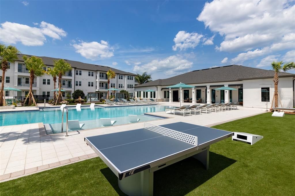 For Rent: $2,326 (3 beds, 2 baths, 1242 Square Feet)