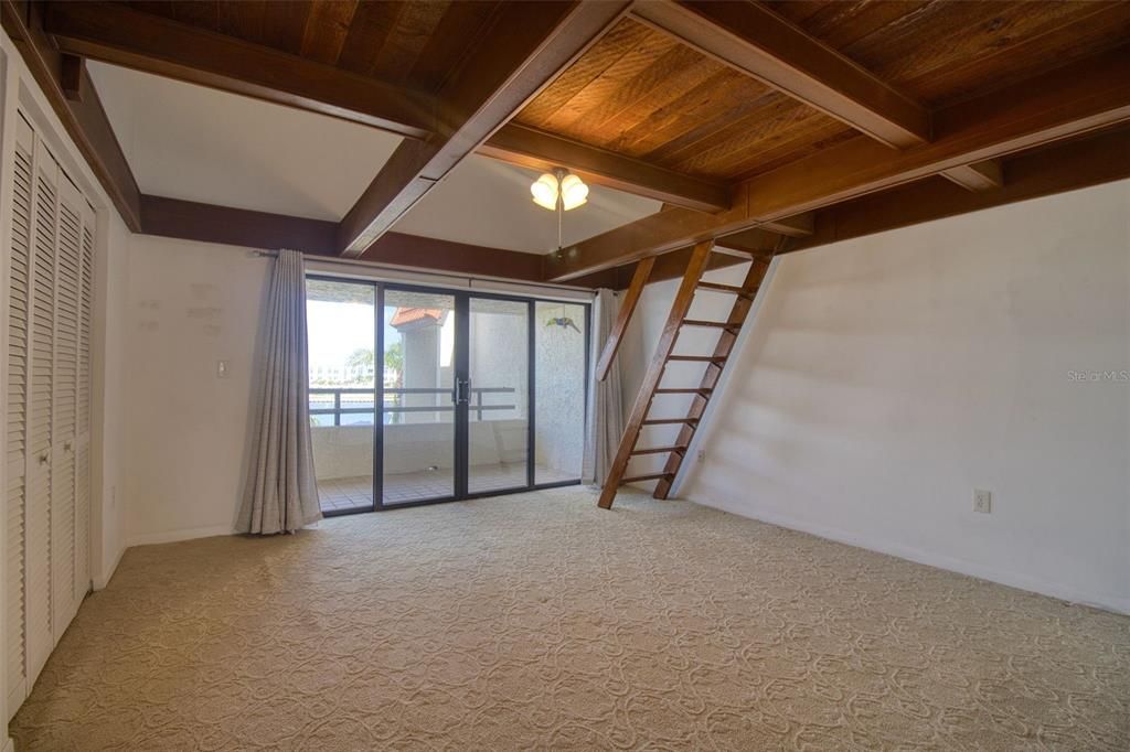 En Venta: $620,000 (2 camas, 2 baños, 1500 Pies cuadrados)