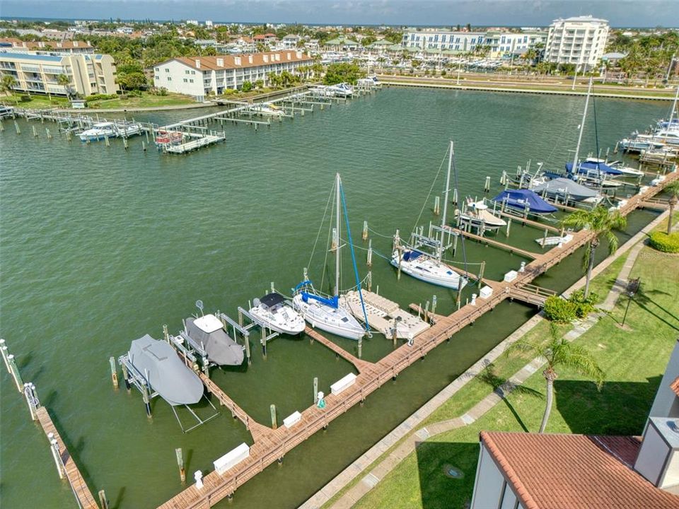 En Venta: $620,000 (2 camas, 2 baños, 1500 Pies cuadrados)