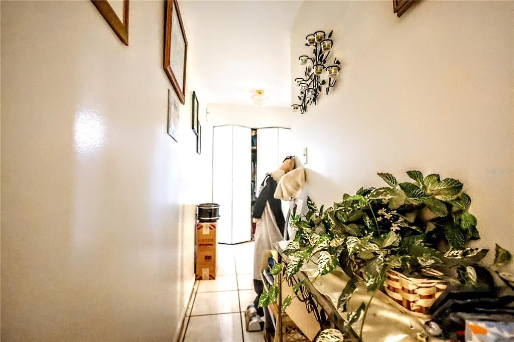 待售: $420,000 (4 贝兹, 3 浴室, 2010 平方英尺)