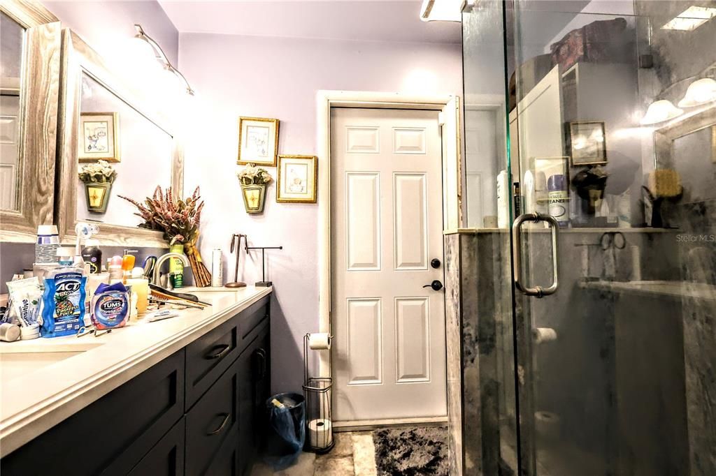 待售: $420,000 (4 贝兹, 3 浴室, 2010 平方英尺)