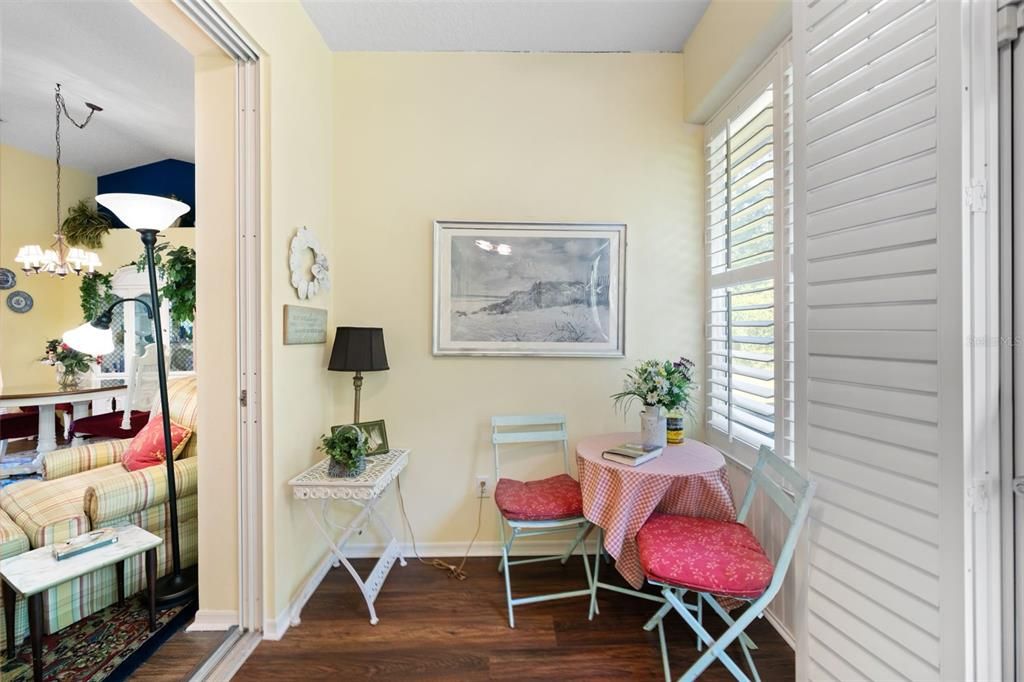 Active With Contract: $229,000 (2 beds, 2 baths, 1143 Square Feet)