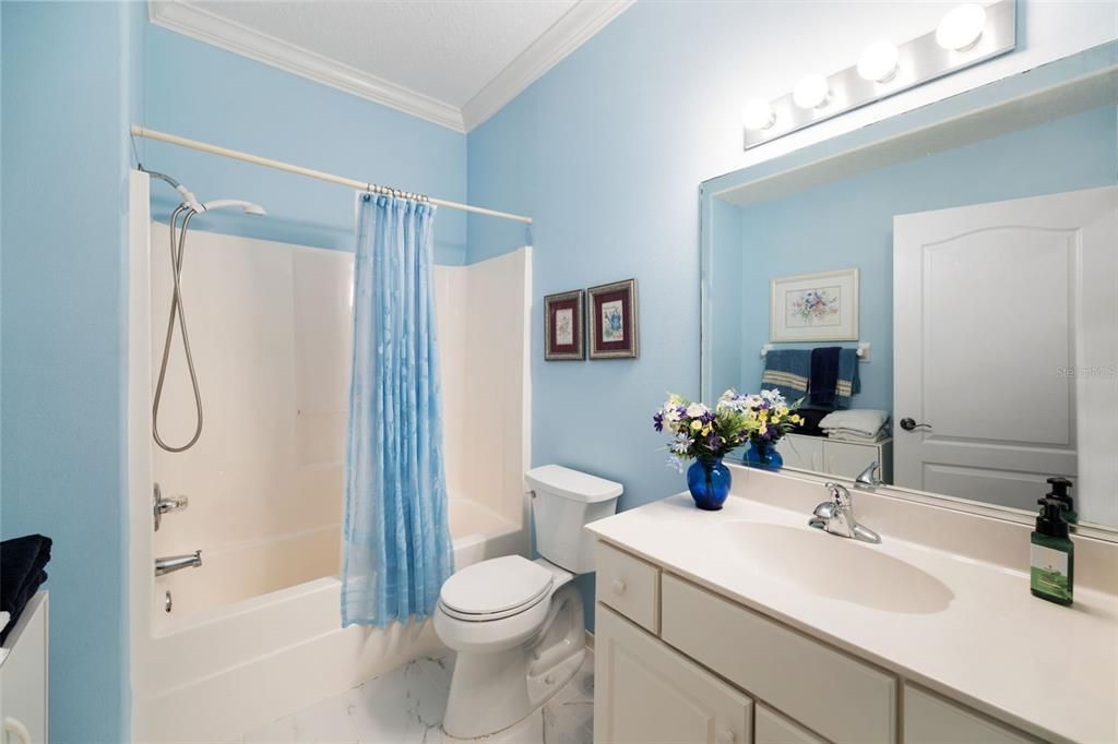 Active With Contract: $229,000 (2 beds, 2 baths, 1143 Square Feet)