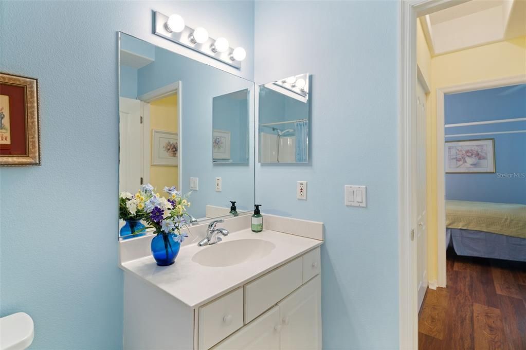 Active With Contract: $229,000 (2 beds, 2 baths, 1143 Square Feet)