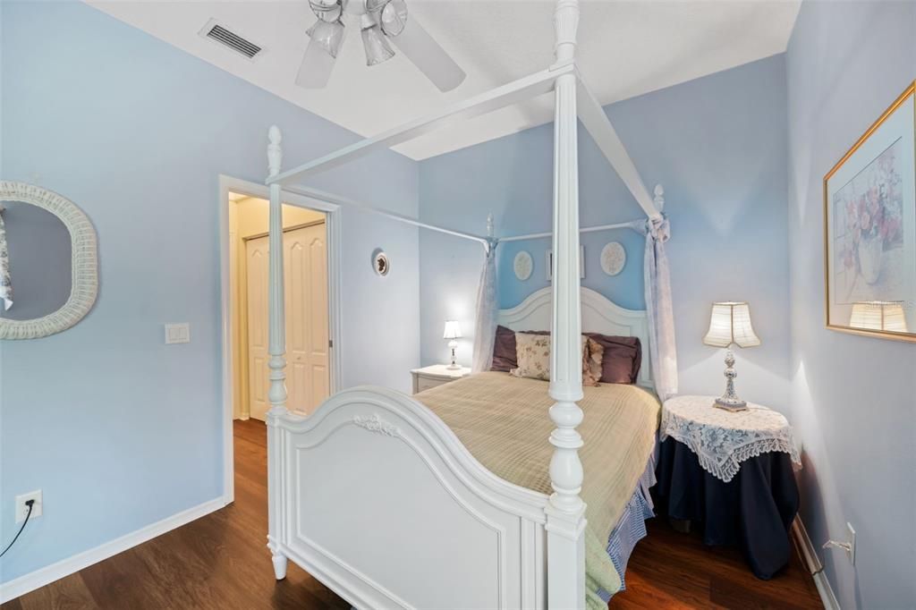 Active With Contract: $229,000 (2 beds, 2 baths, 1143 Square Feet)