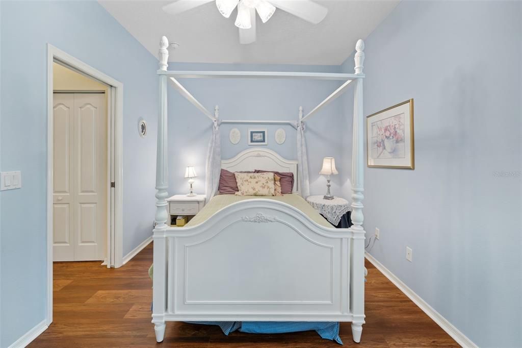 Active With Contract: $229,000 (2 beds, 2 baths, 1143 Square Feet)