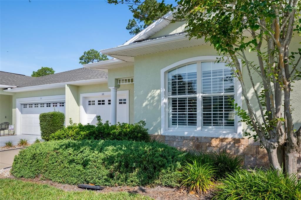 Active With Contract: $229,000 (2 beds, 2 baths, 1143 Square Feet)