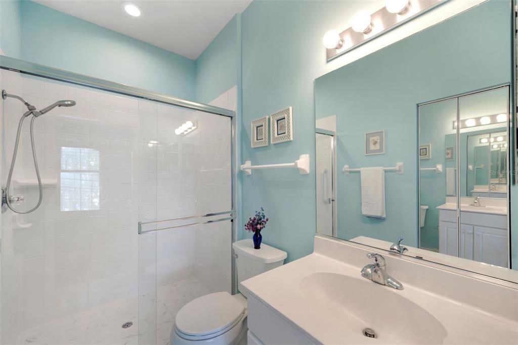 Active With Contract: $229,000 (2 beds, 2 baths, 1143 Square Feet)