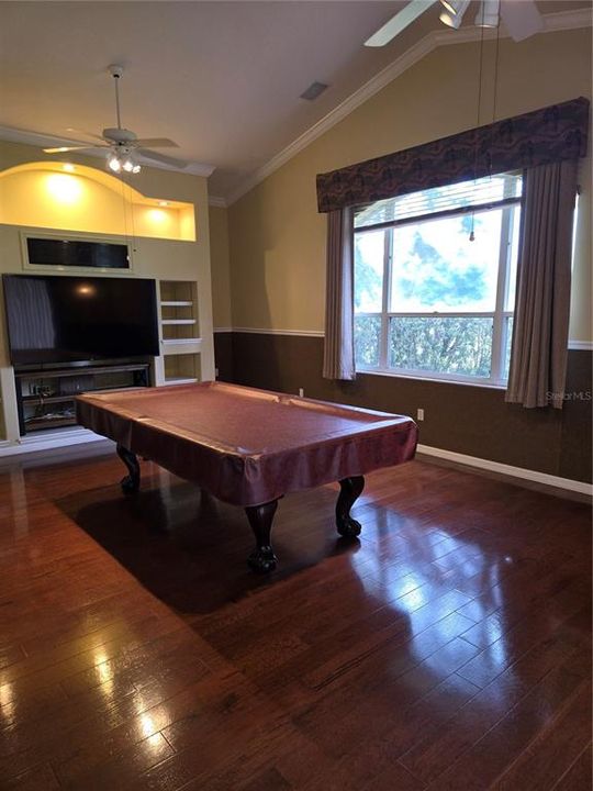 En Venta: $949,000 (4 camas, 3 baños, 3519 Pies cuadrados)