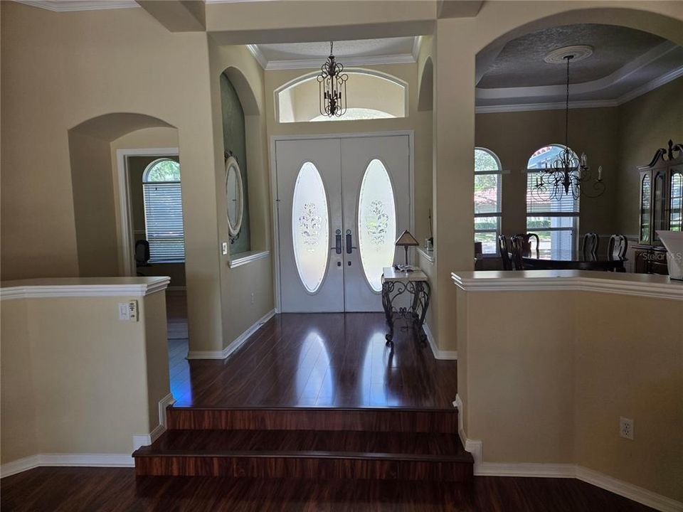 En Venta: $949,000 (4 camas, 3 baños, 3519 Pies cuadrados)