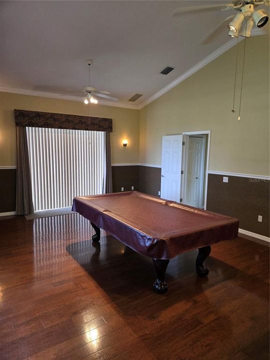 En Venta: $949,000 (4 camas, 3 baños, 3519 Pies cuadrados)