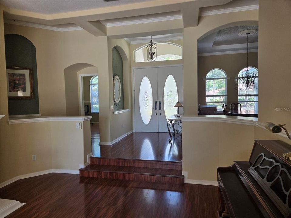 En Venta: $949,000 (4 camas, 3 baños, 3519 Pies cuadrados)