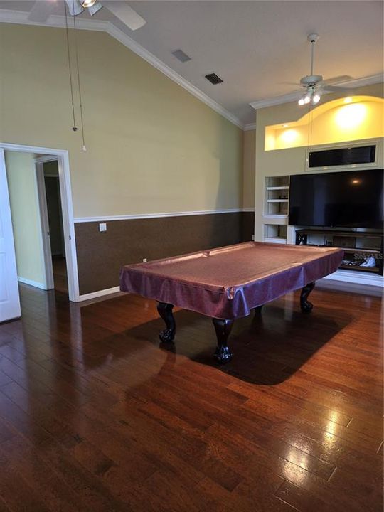 En Venta: $949,000 (4 camas, 3 baños, 3519 Pies cuadrados)