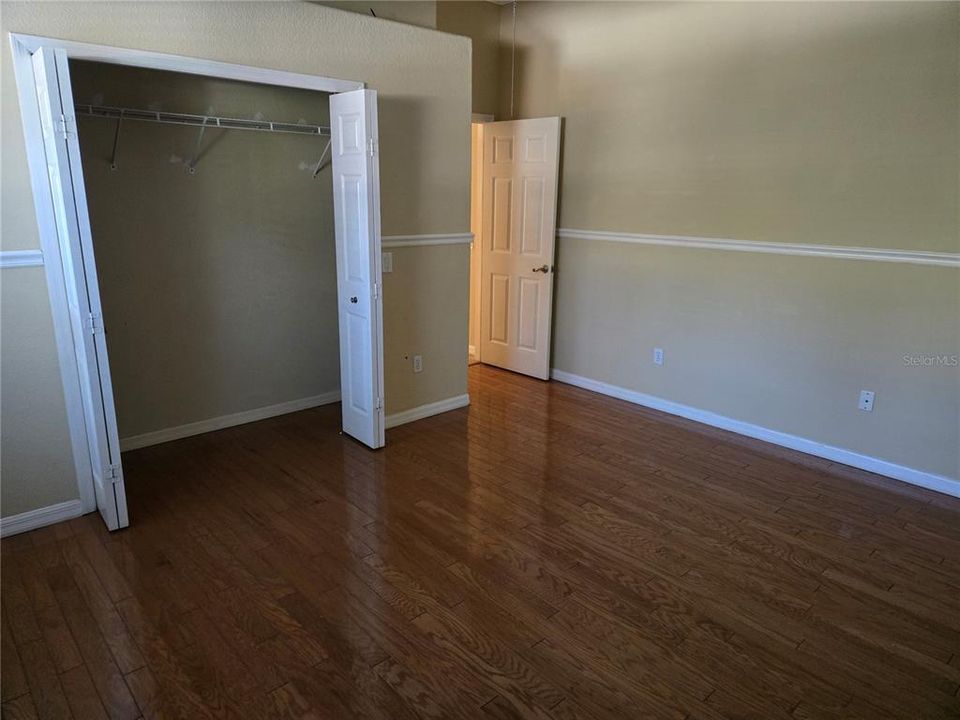 En Venta: $949,000 (4 camas, 3 baños, 3519 Pies cuadrados)