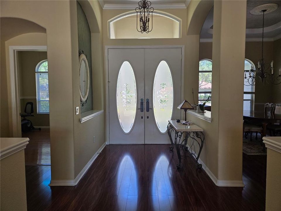 En Venta: $949,000 (4 camas, 3 baños, 3519 Pies cuadrados)