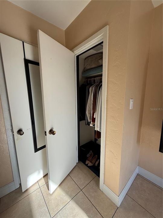 En Venta: $87,700 (1 camas, 1 baños, 974 Pies cuadrados)