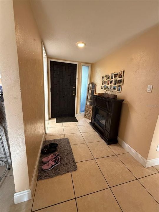 En Venta: $87,700 (1 camas, 1 baños, 974 Pies cuadrados)