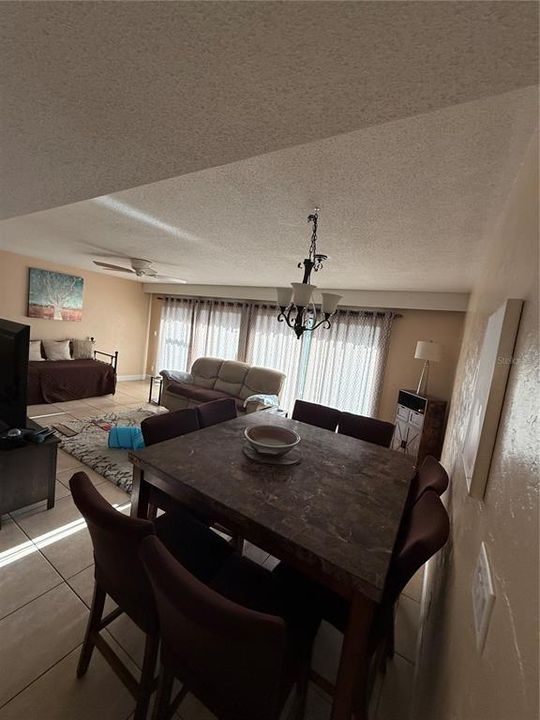 En Venta: $87,700 (1 camas, 1 baños, 974 Pies cuadrados)