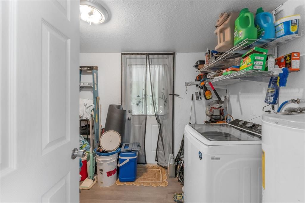 待售: $194,000 (2 贝兹, 1 浴室, 576 平方英尺)