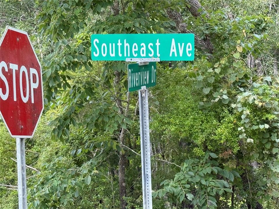 待售: $95,000 (2.15 acres)