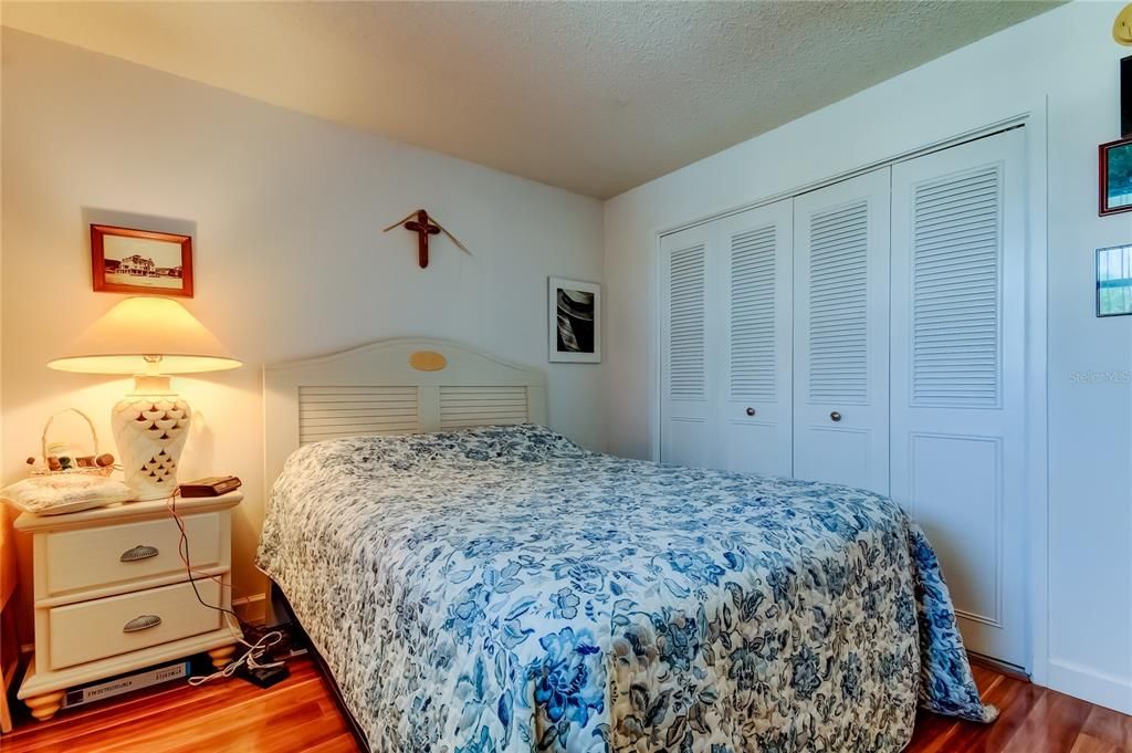 Activo con contrato: $165,000 (2 camas, 2 baños, 1050 Pies cuadrados)