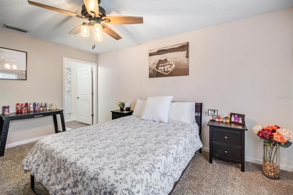 For Sale: $249,950 (3 beds, 2 baths, 1316 Square Feet)