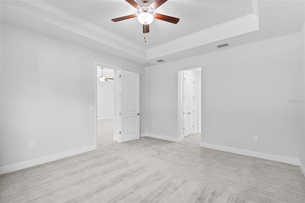 На продажу: $599,000 (4 спален, 2 ванн, 2234 Квадратных фут)