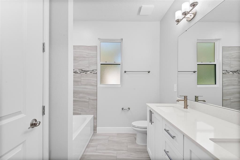 На продажу: $599,000 (4 спален, 2 ванн, 2234 Квадратных фут)