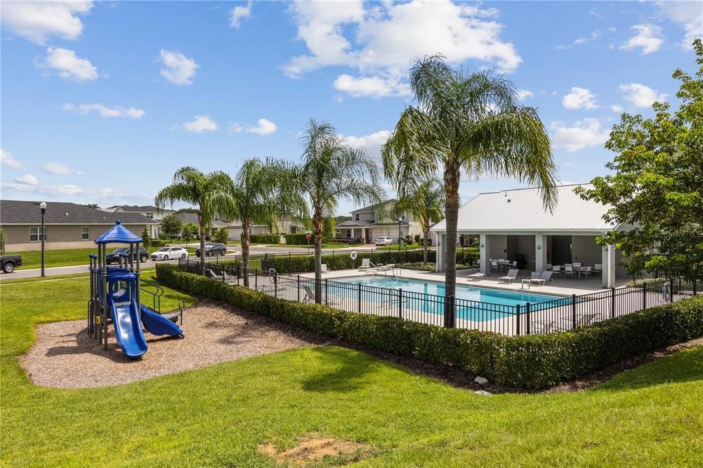 Activo con contrato: $619,000 (4 camas, 3 baños, 3123 Pies cuadrados)