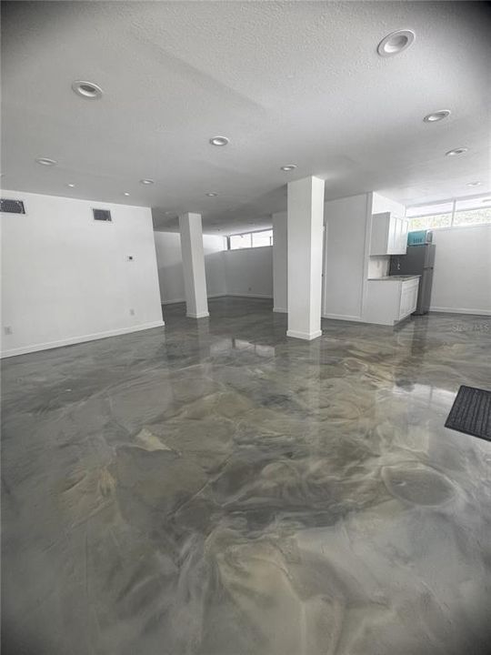 待售: $24,000 (0 贝兹, 0 浴室, 3079 平方英尺)