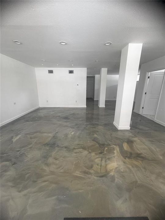 待售: $24,000 (0 贝兹, 0 浴室, 3079 平方英尺)