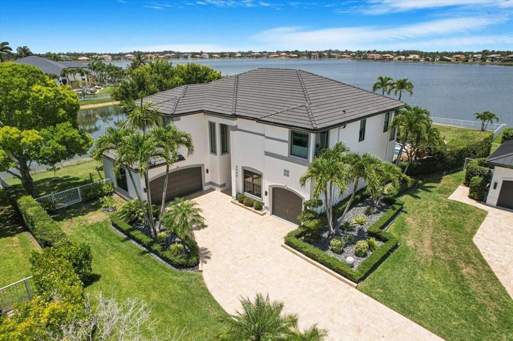 Recently Sold: $1,960,000 (5 beds, 3 baths, 3488 Square Feet)