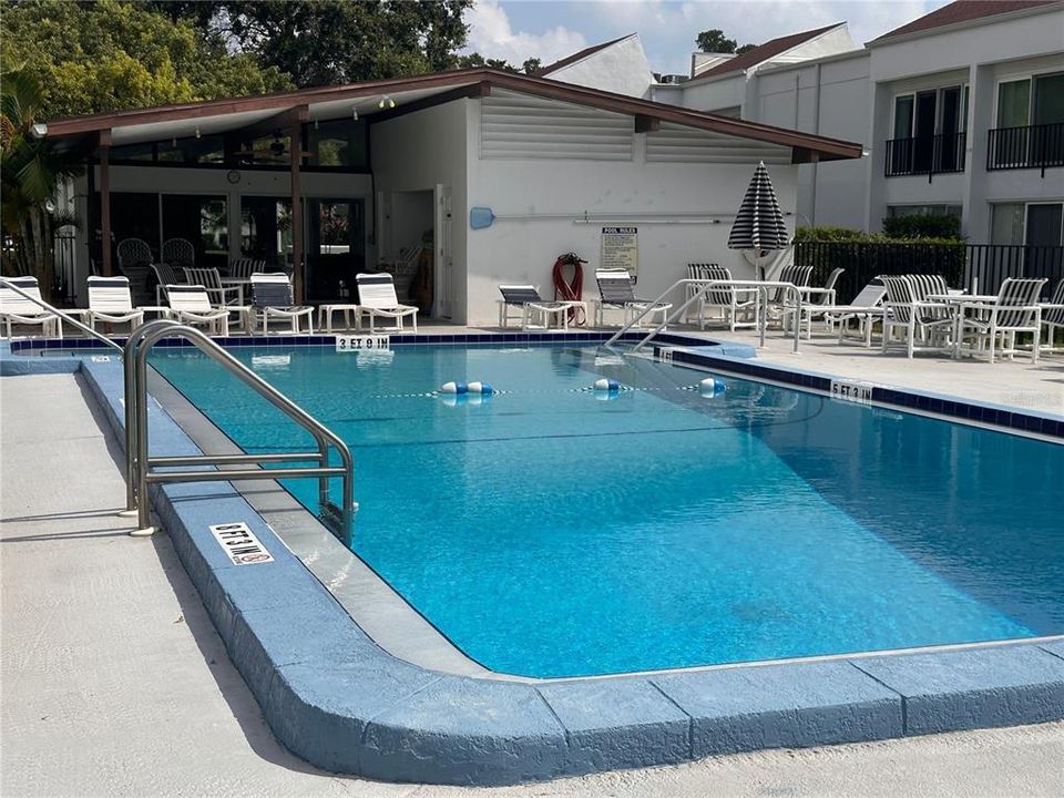 Active With Contract: $1,195 (1 beds, 1 baths, 750 Square Feet)