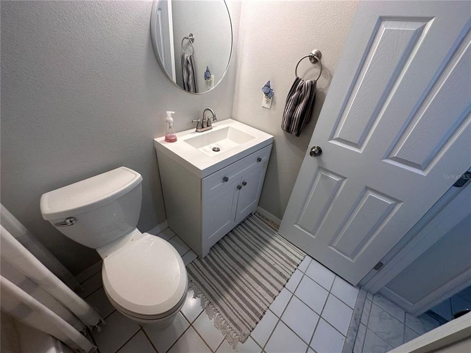 Active With Contract: $1,195 (1 beds, 1 baths, 750 Square Feet)