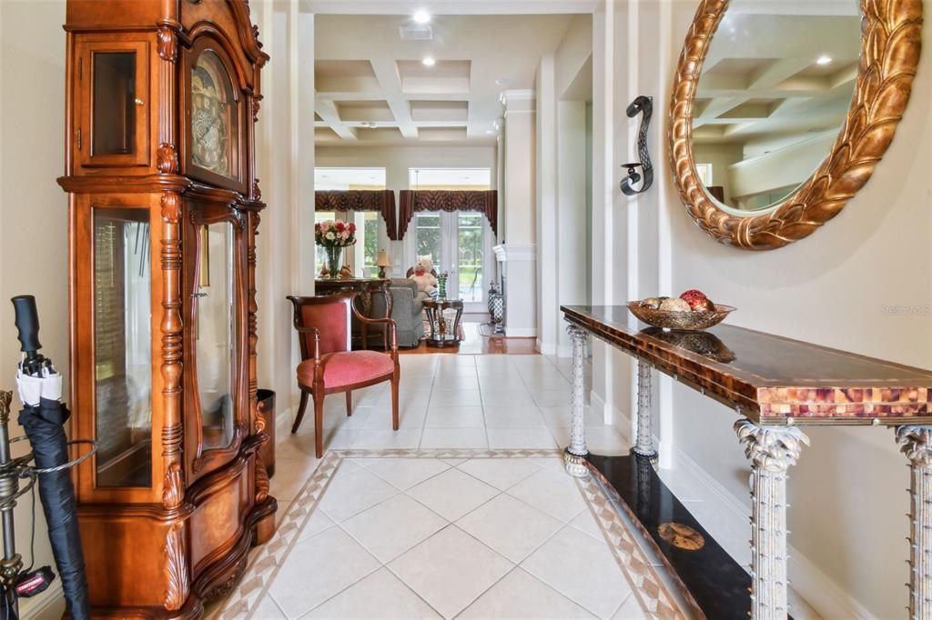 En Venta: $1,150,000 (4 camas, 4 baños, 5047 Pies cuadrados)