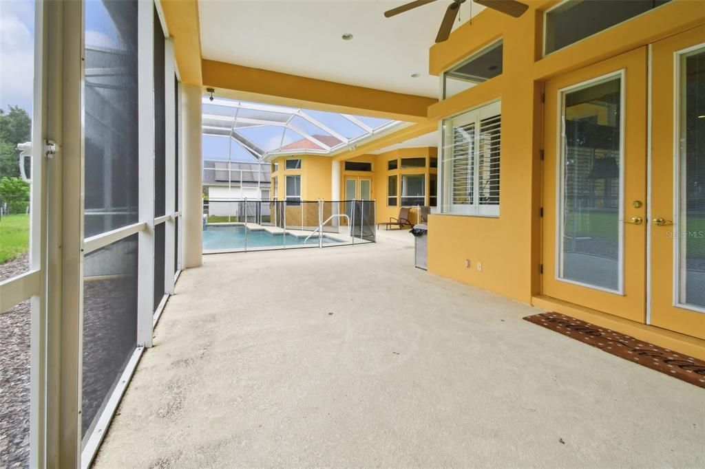 En Venta: $1,150,000 (4 camas, 4 baños, 5047 Pies cuadrados)